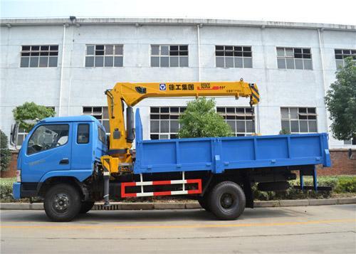 廣西廠家直銷3-16噸程力隨車吊 高效吊裝與運輸?shù)耐昝廊诤? />
</span>
<span id=